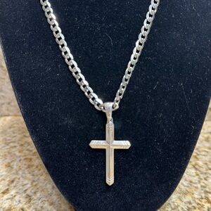 925 STERLING SILVER CROSS LARGER SIZE WITH 16” CURB? CHAIN EUC